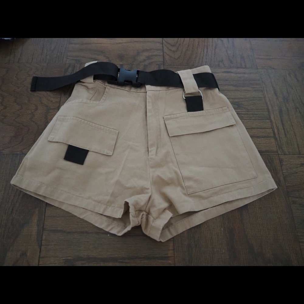 Khaki High Waisted Cargo Shorts from Dplus